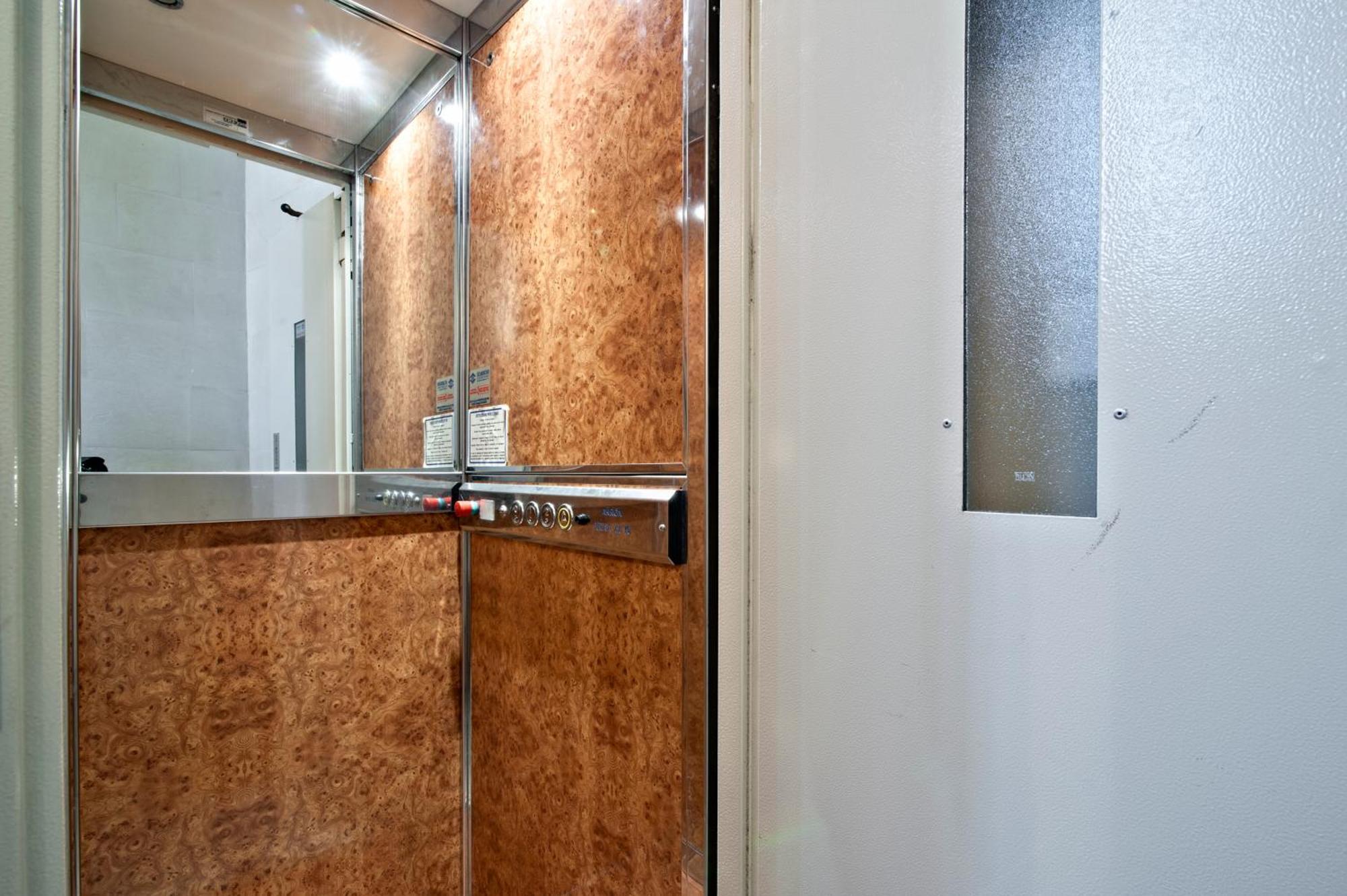 The Golden Hour, Luxury Apartment With A Panoramic View Lecce Zewnętrze zdjęcie
