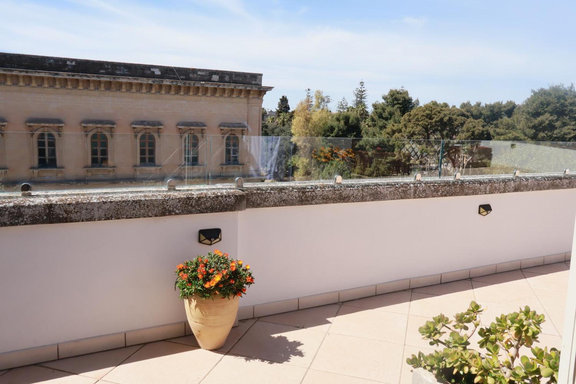 The Golden Hour, Luxury Apartment With A Panoramic View Lecce Zewnętrze zdjęcie